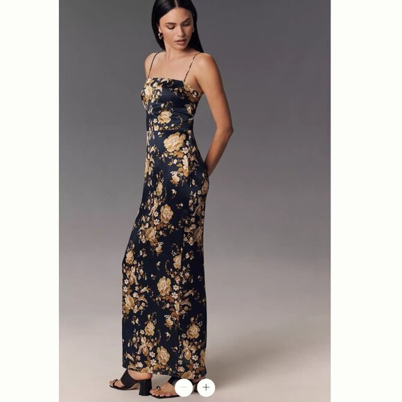 Reformation Frankie Silk Dress in Divinity - Picture 3 of 9